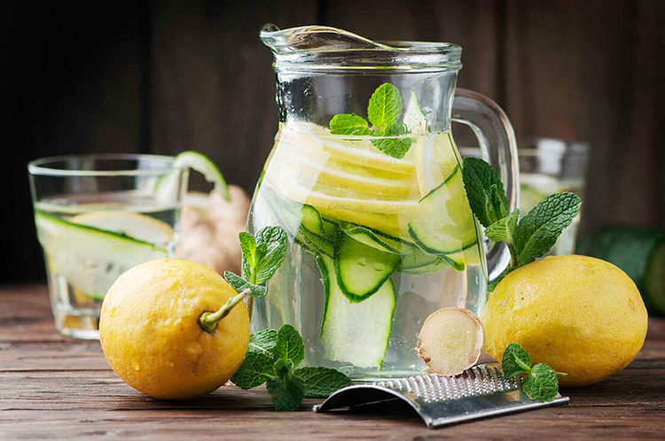 Летние напитки: лучшие рецепты лимонадов и смузи