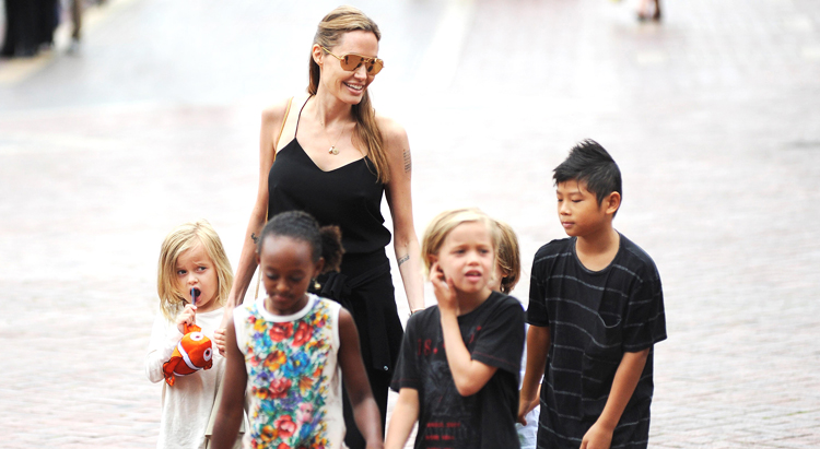 Сколько дети Анджелины Джоли тратят на жизнь?