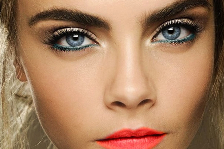 Идеи макияжа для голубых глаз