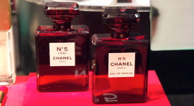 Chanel №5 поменял цвет флакона