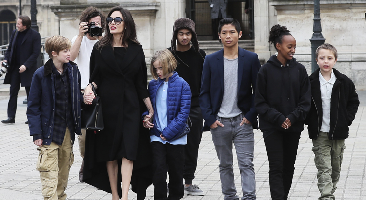 Сколько дети Анджелины Джоли тратят на жизнь?