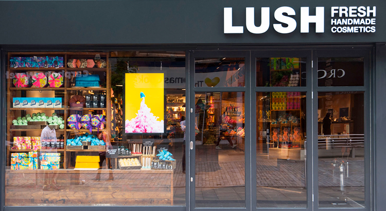 Lush закрывает свои магазины в поддержку глобальной климатической забастовки