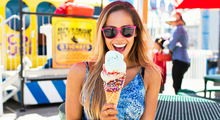 Диетологи советуют кушать мороженое не чаще раза в два дня