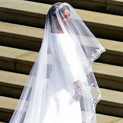 Подвенечное платье Меган Маркл станет музейным экспонатом