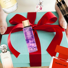Самая красивая: парфюмерные подарки к 8 марта