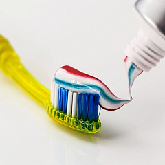 Мнение эксперта: как правильно выбрать зубную щетку?